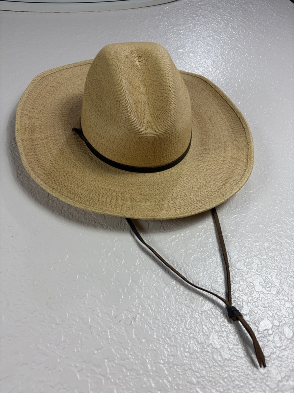 STETSON Wide Brim Straw Sun Hat with Chin Strap